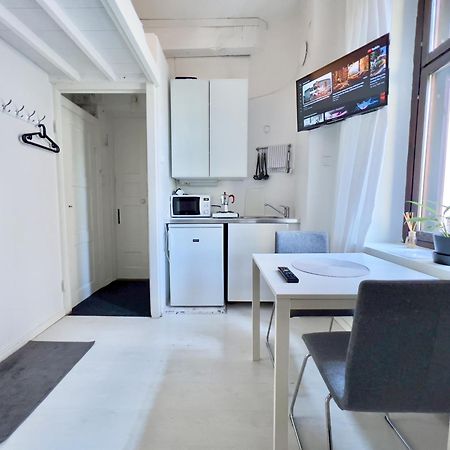 Dainty Central Apartment Helsinki Extérieur photo