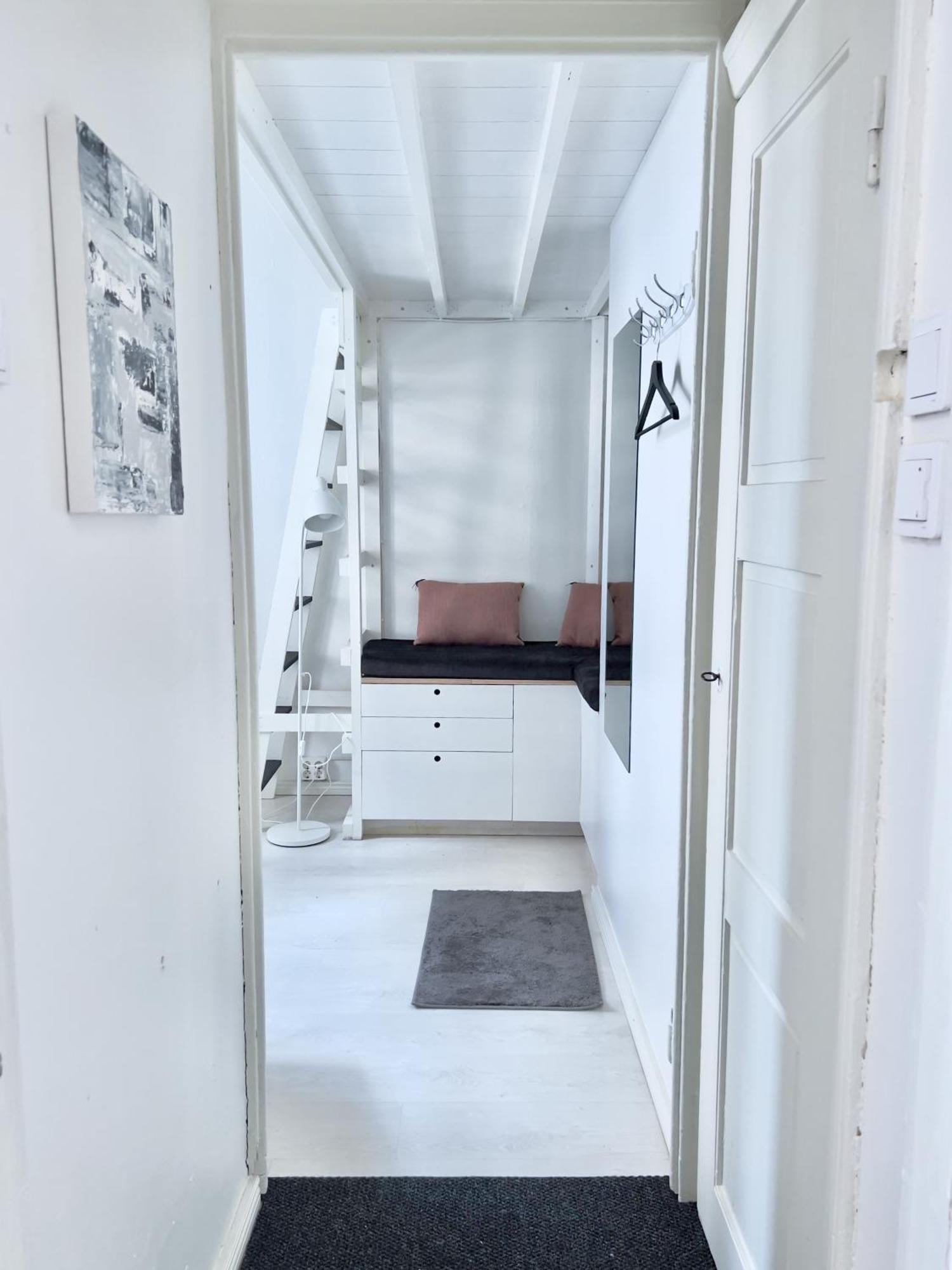 Dainty Central Apartment Helsinki Extérieur photo